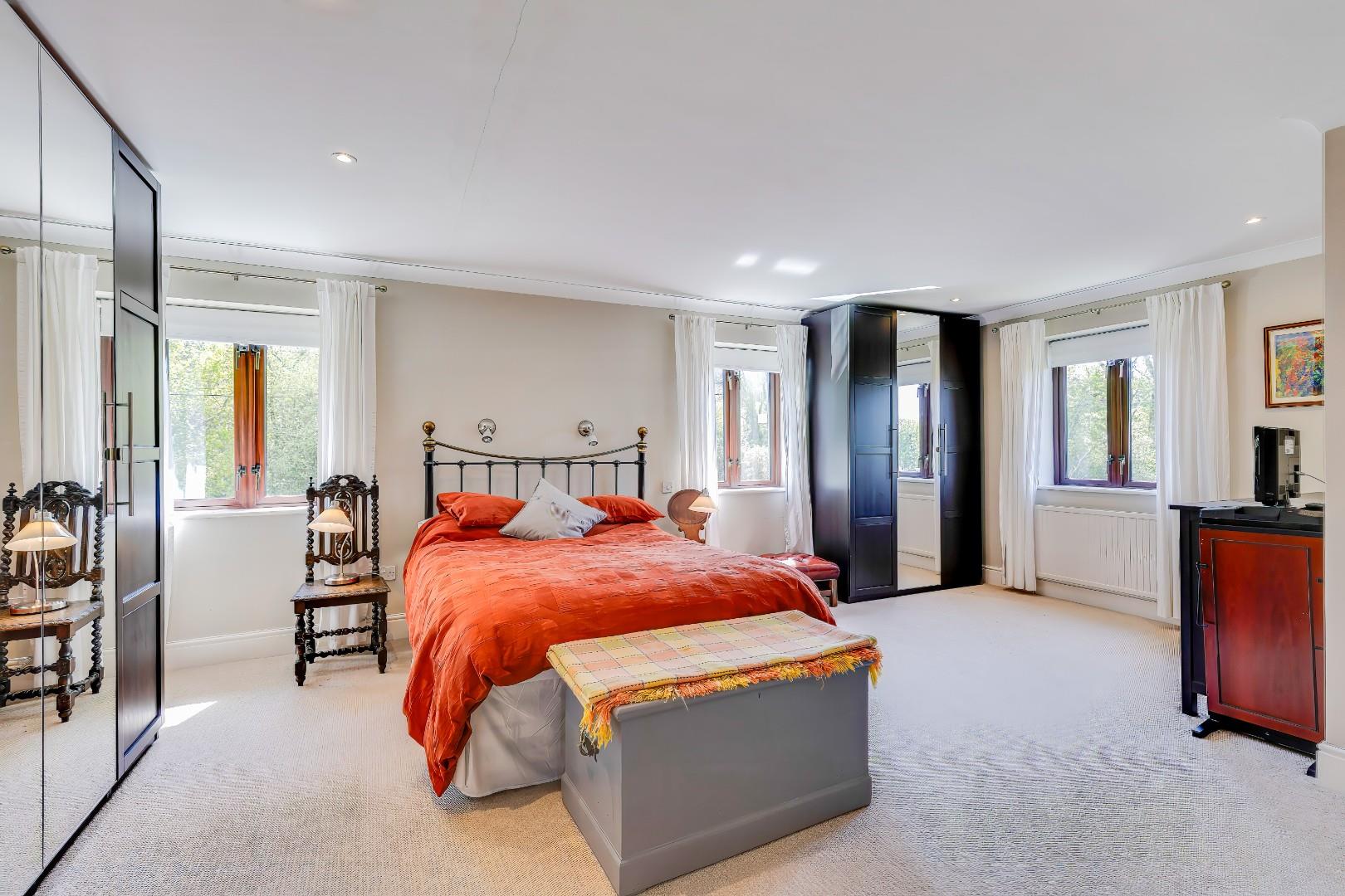 Brynderi, Trehedyn Lane, Gwern-Y-Steeple, Peterston-Super-Ely, Vale Of Glamorgan, CF5 6LG